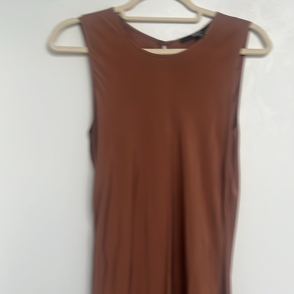 Quince Silk Tank Midi Dress - Picture 4 of 9
